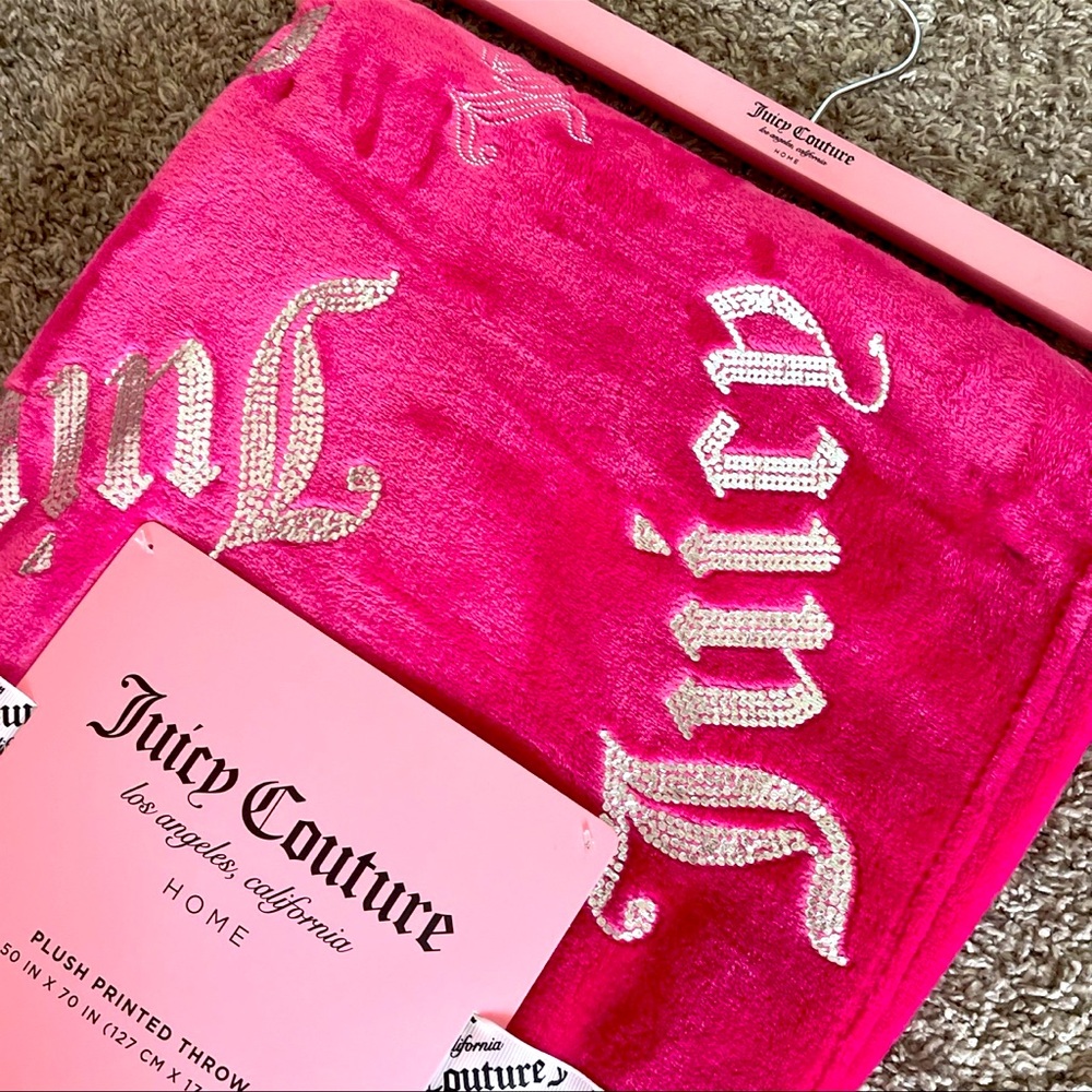 NWT Juicy Couture blanket pink